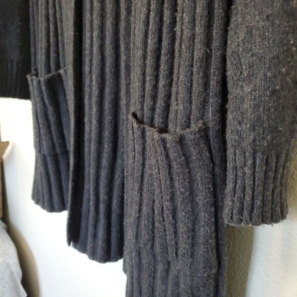 Gap Wool Cozy Open Long Cardigan Sweater Charcoal Grey Womens Sz M L has pilling - Picture 10 of 16